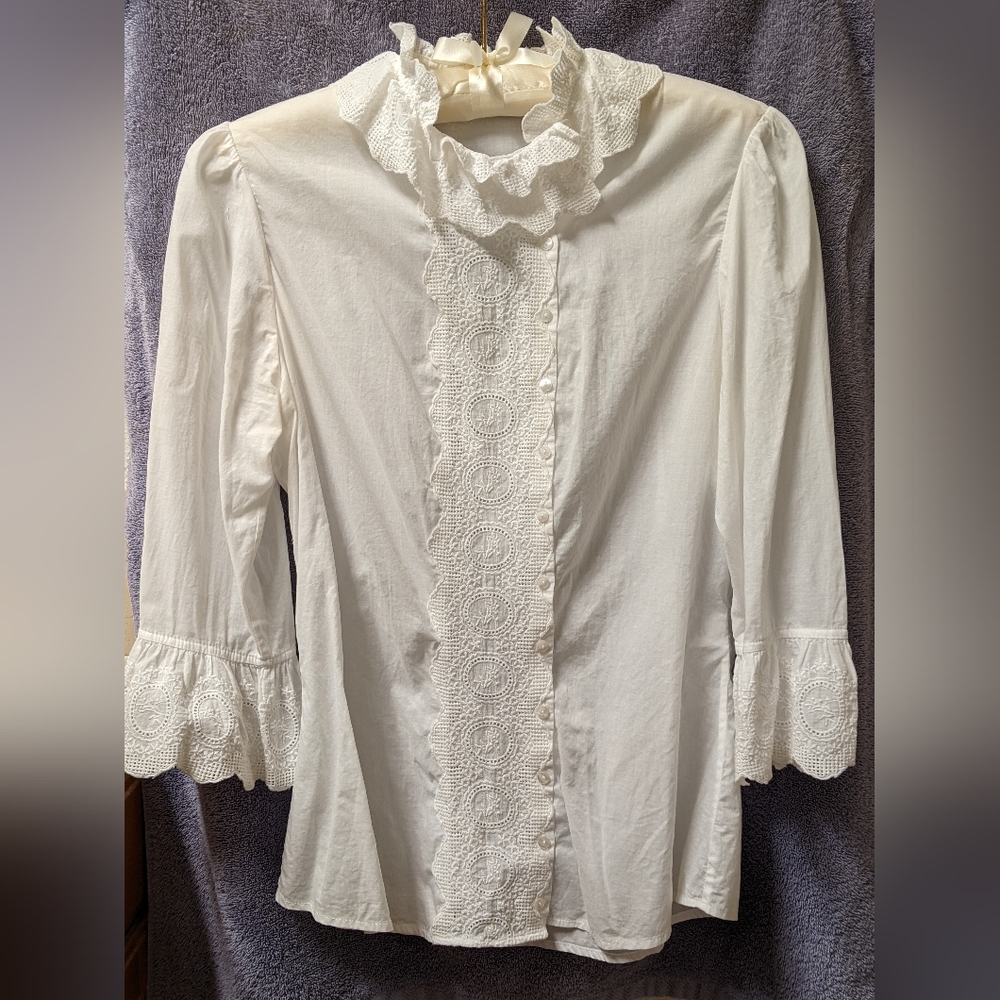 White Victorian style Anne Fontaine blouse